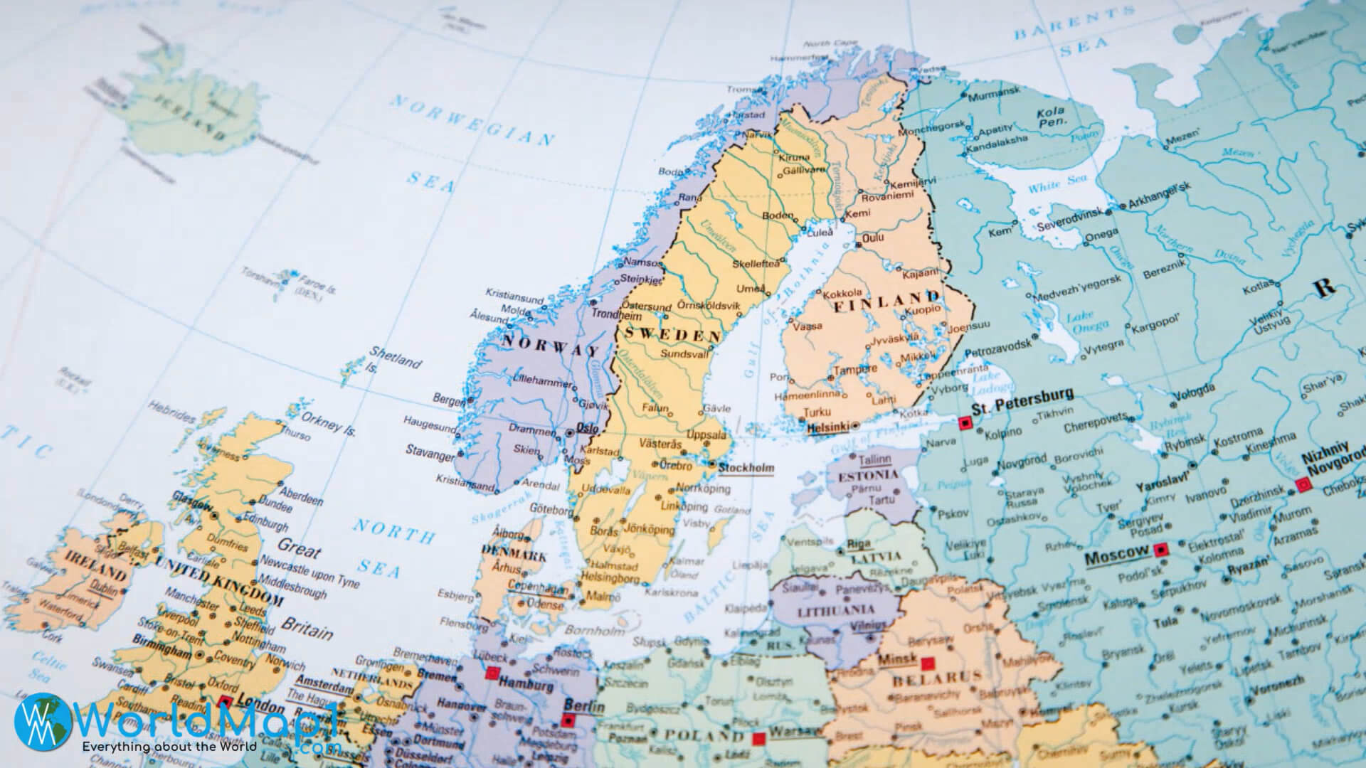 Carte politique des Etats baltes